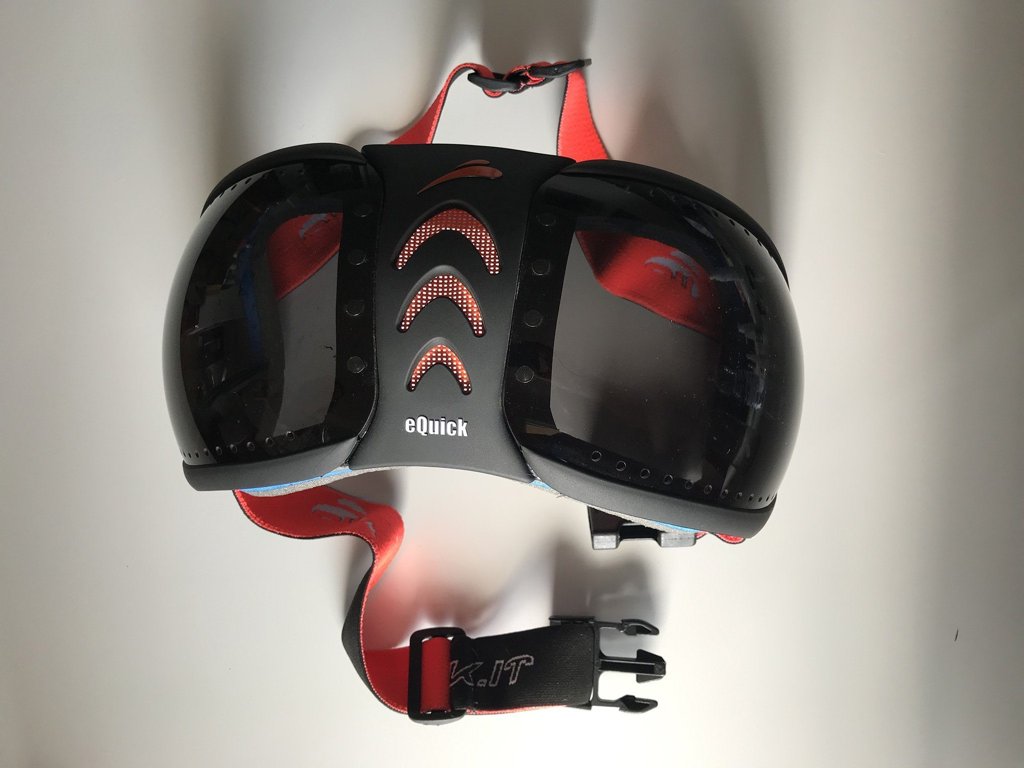 eVysor eQuick paardenmasker met 100% UV-bescherming tegen uveïtis - donker - Equidiva